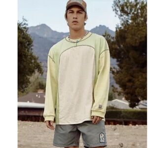 URBAN Outfitters-BDG Unisex Green and White Long Sleeve Shirt- Colby Seamed Tee